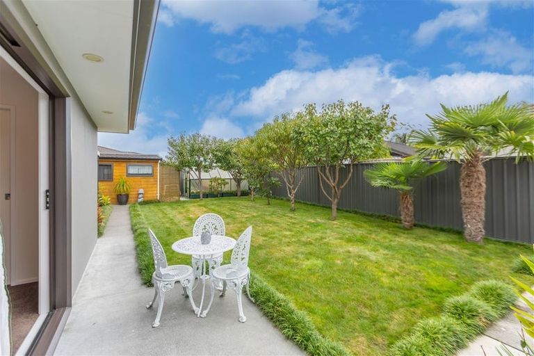 Photo of property in 12 Waitaki Way, Poraiti, Napier, 4112