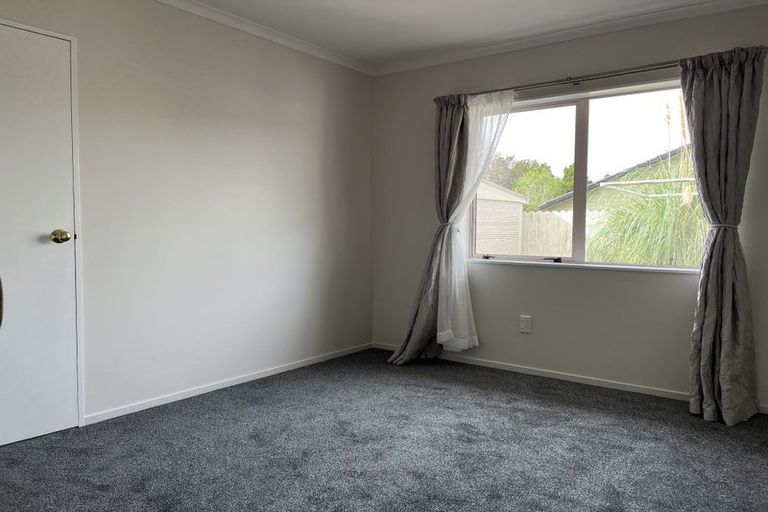 Photo of property in 1 Solan Drive, Waimauku, 0812