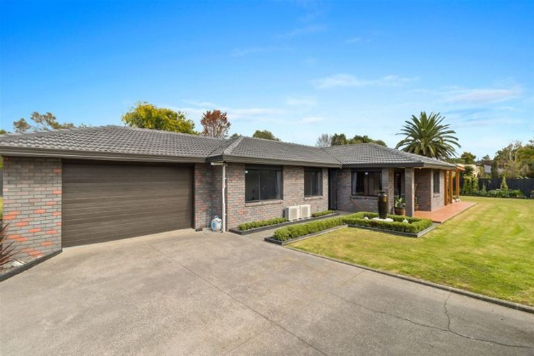 Photo of property in 20 Station Road, Huapai, Kumeu, 0810