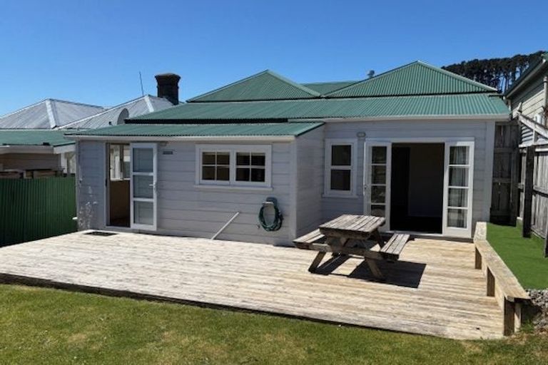 Photo of property in 136 Daniell Street, Newtown, Wellington, 6021