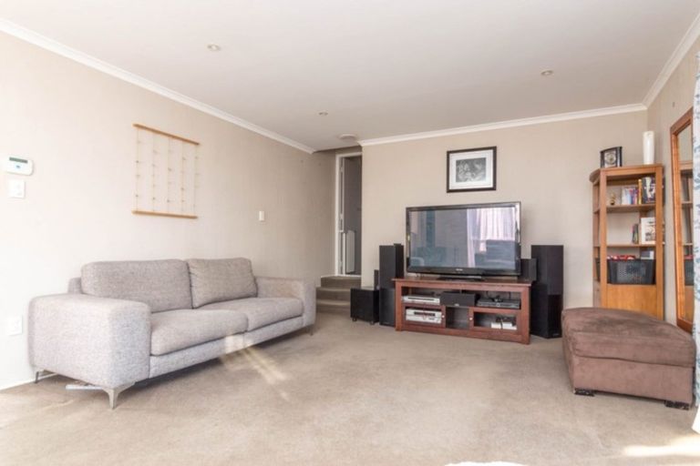Photo of property in 17 Saturn Crescent, Milson, Palmerston North, 4414