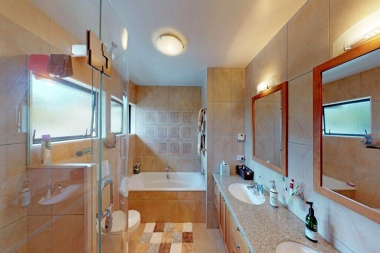 Photo of property in 9 Kotare Place, Sandspit, Warkworth, 0982