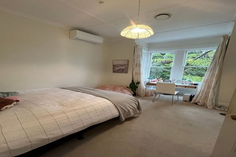 Photo of property in 10 Garfield Street, Brooklyn, Wellington, 6021