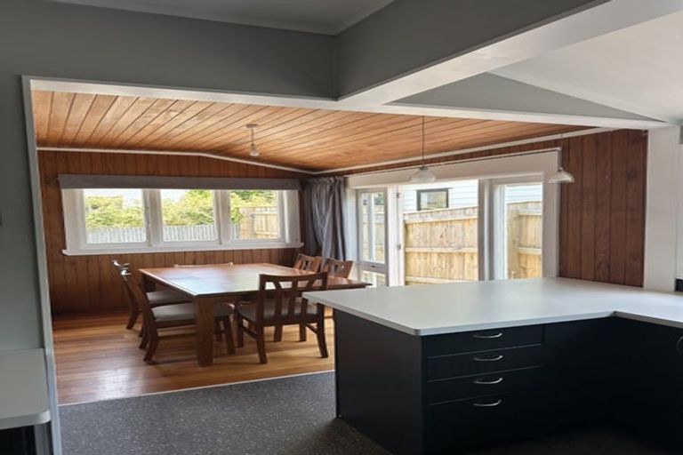 Photo of property in 23 Brightwater Terrace, Terrace End, Palmerston North, 4410