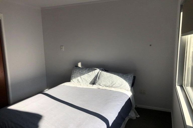 Photo of property in 2/8 Putney Place, Ranui, Auckland, 0612