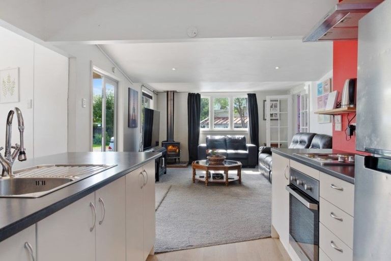 Photo of property in 16 Penfold Square, Leithfield, 7481