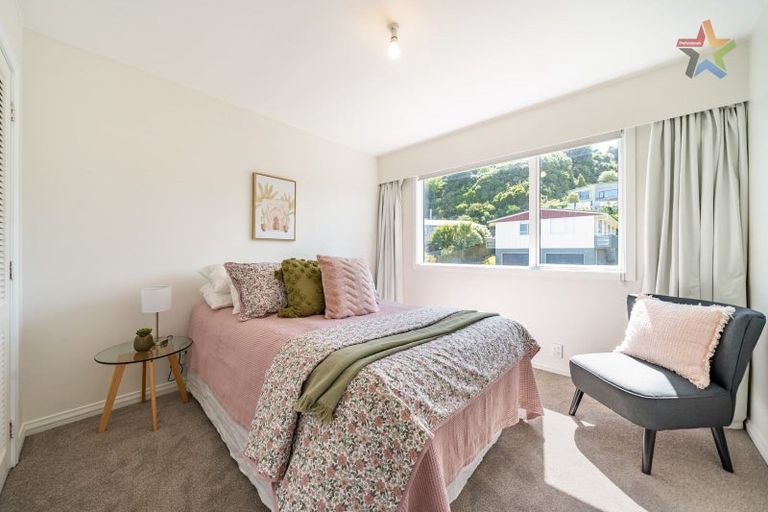 Photo of property in 35 Acacia Avenue, Maungaraki, Lower Hutt, 5010