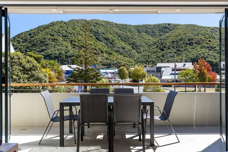 Photo of property in 10/45 Beach Road, Waikawa, Picton, 7220