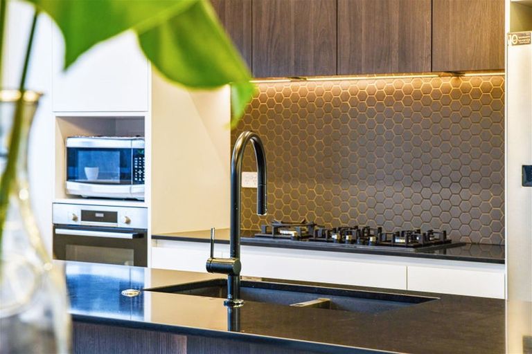 Photo of property in 14a Mantra Road, Massey, Auckland, 0614