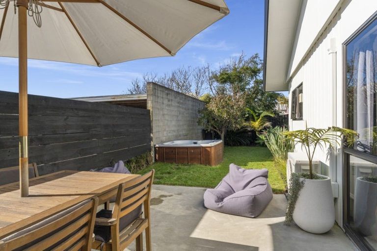 Photo of property in 2/4 Mardi Place, Mount Maunganui, 3116