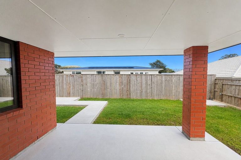 Photo of property in 5 Wheeler Place, Upper Vogeltown, New Plymouth, 4310