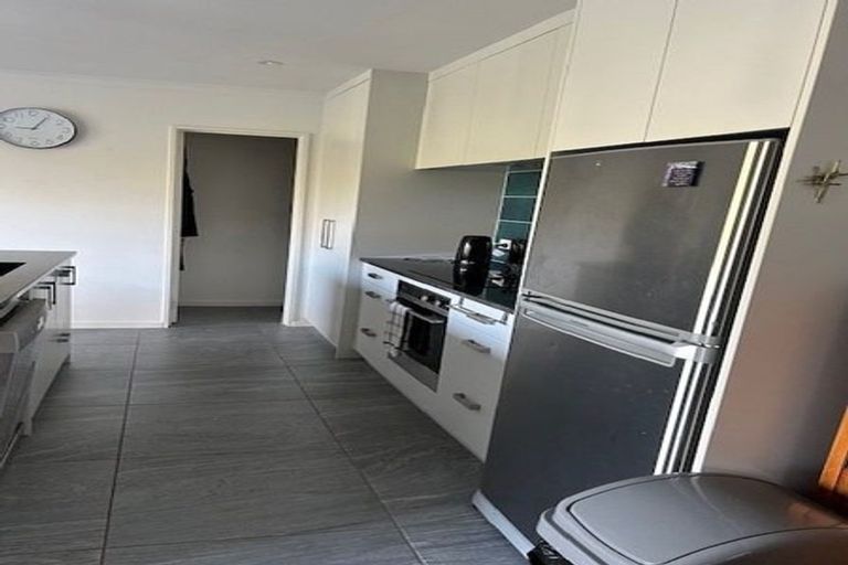 Photo of property in 4 Padstow Place, Camborne, Porirua, 5026