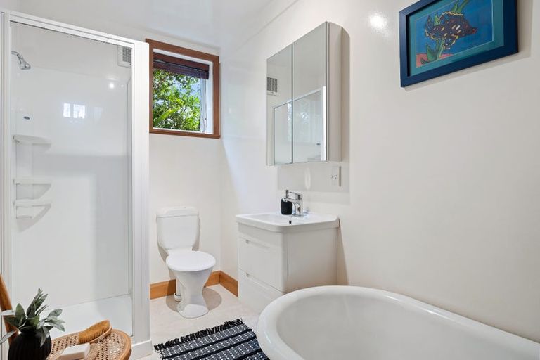Photo of property in 4 Hackthorne Road, Cashmere, Christchurch, 8022