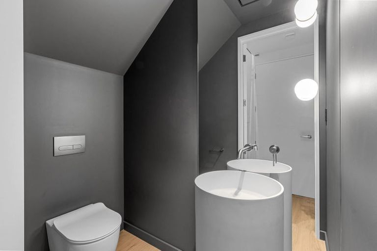 Photo of property in 2/105 Tomes Road, St Albans, Christchurch, 8052