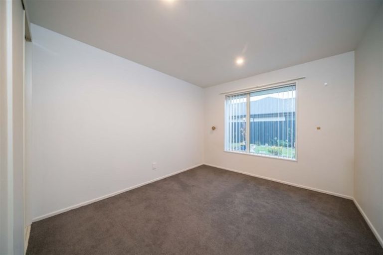 Photo of property in 3 Cyclamen Place, Aidanfield, Christchurch, 8025