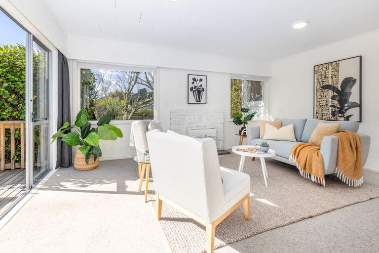 Photo of property in 22 Kaitawa Crescent, Paraparaumu, 5032