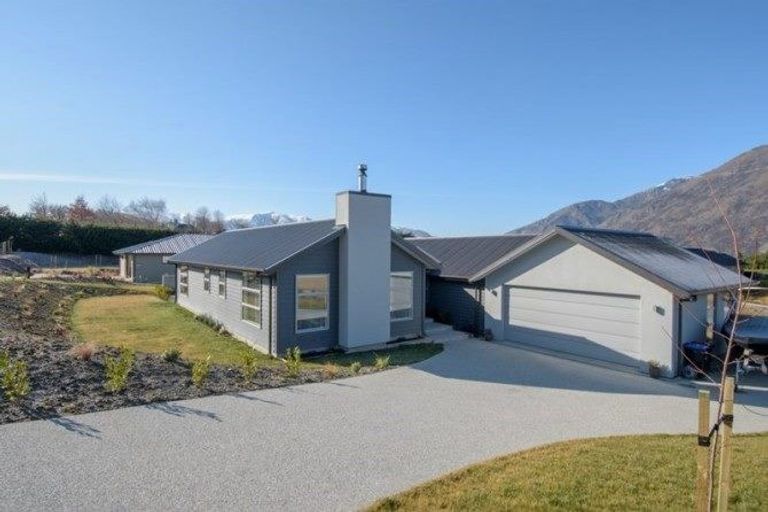Photo of property in 2 Witley Lane, Lower Shotover, Queenstown, 9371