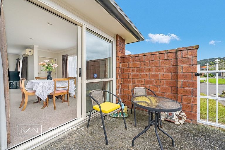 Photo of property in 8 Woodland Mews, Wainuiomata, Lower Hutt, 5014