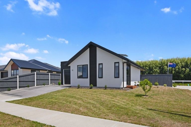Photo of property in 12 Kuini Place, Motueka, 7120