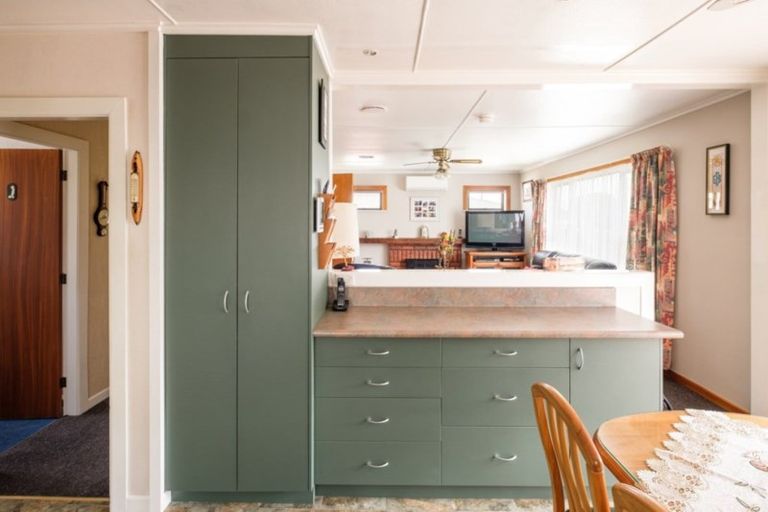 Photo of property in 113 De Lautour Road, Inner Kaiti, Gisborne, 4010