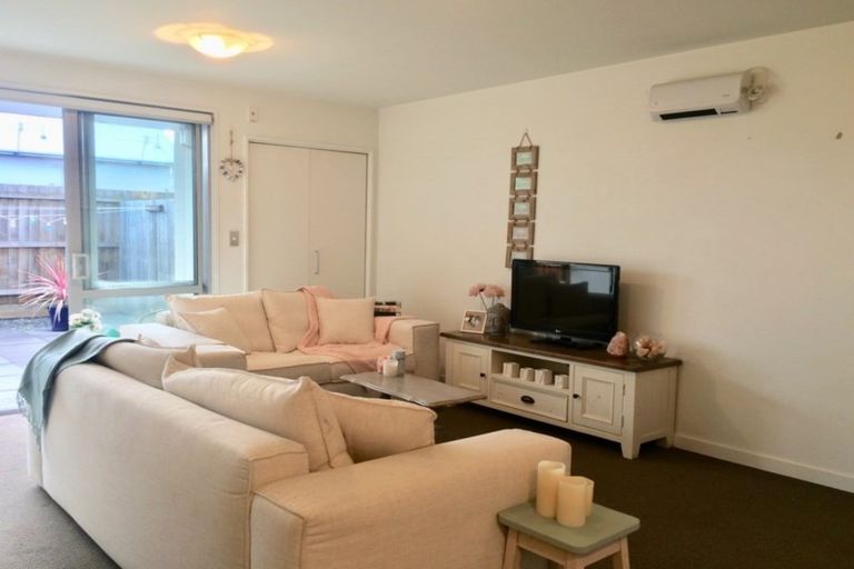 Photo of property in 2/20 Stanmore Road, Phillipstown, Christchurch, 8011