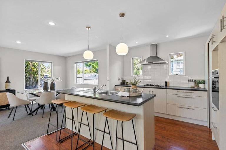 Photo of property in 3a Whareora Terrace, Cashmere, Christchurch, 8022