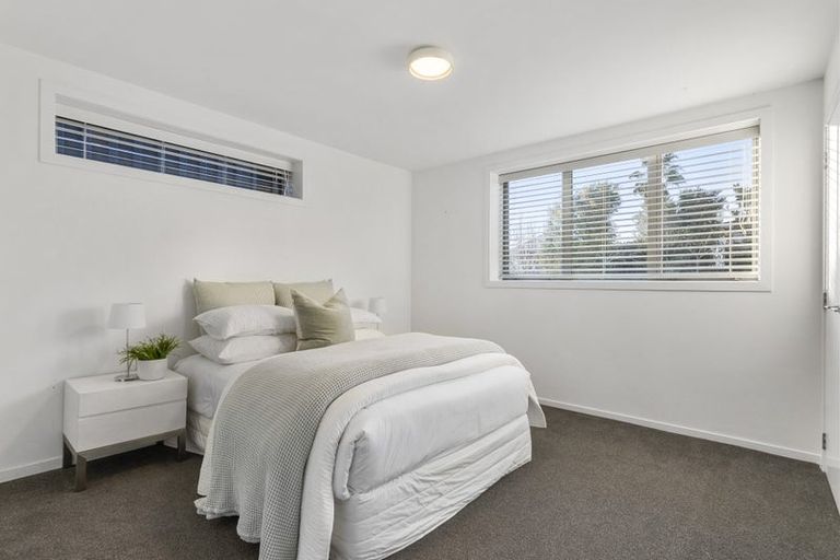 Photo of property in 14 The Anchorage, Sunnyhills, Auckland, 2010