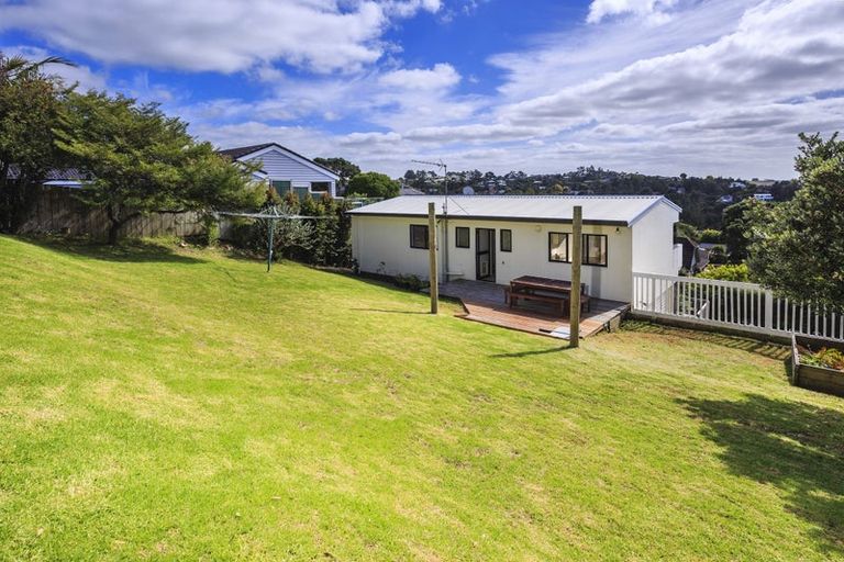 Photo of property in 9 Danbury Drive, Torbay, Auckland, 0630