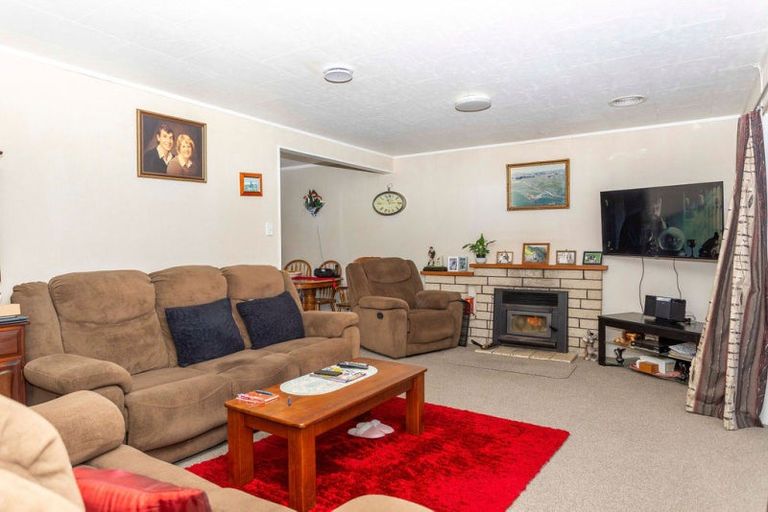 Photo of property in 32 Victor Street, Dannevirke, 4930