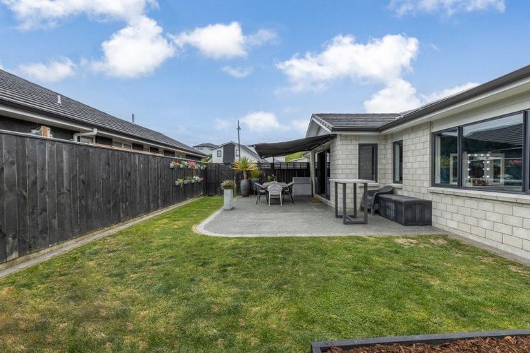Photo of property in 118 John Burke Drive, Aotea, Porirua, 5024