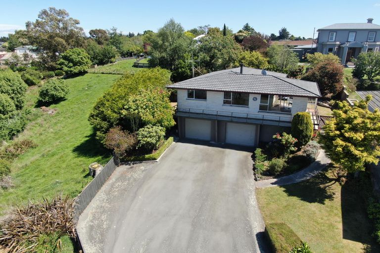 Photo of property in 21 Oakleigh Crescent, Oamaru North, Oamaru, 9400