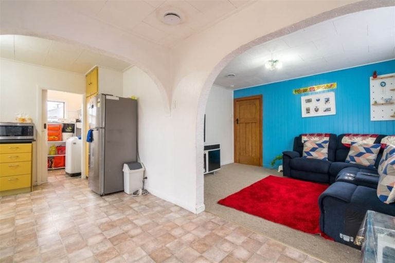 Photo of property in 40 Kirkcaldy Street, South Dunedin, Dunedin, 9012