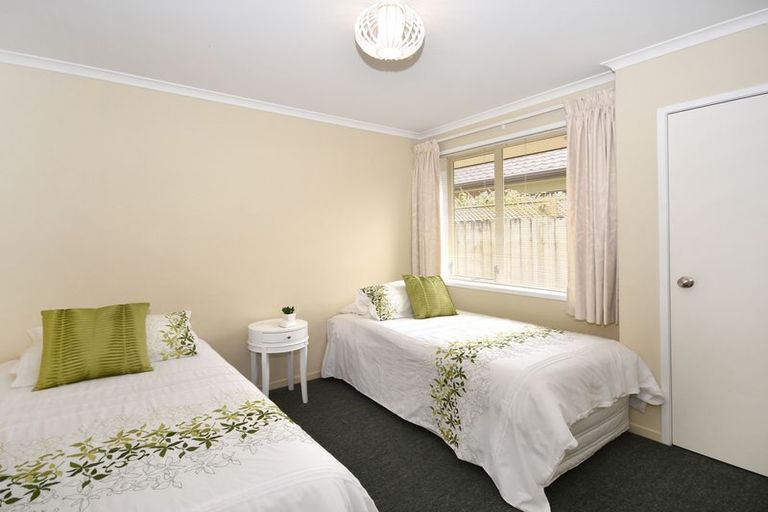 Photo of property in 41 Greig Place, Pukekohe, 2120