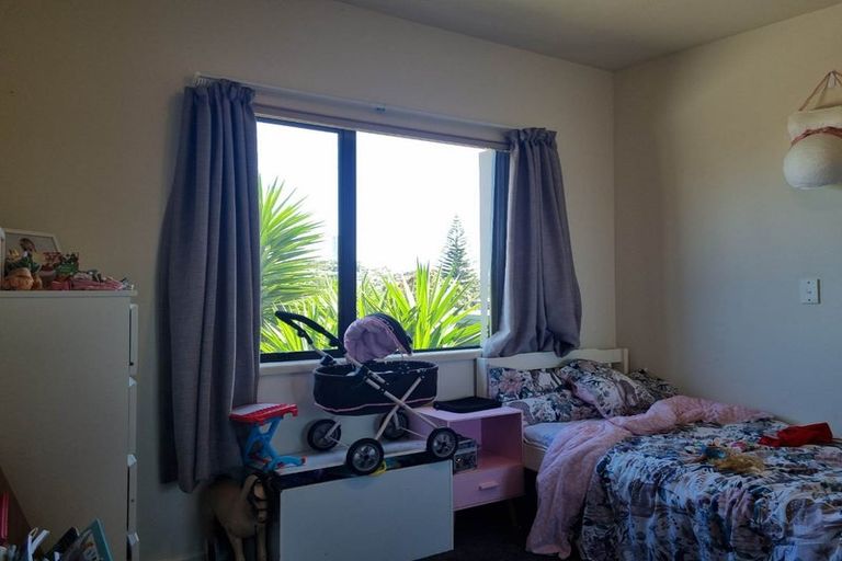 Photo of property in 12 Lavender Close, Spotswood, New Plymouth, 4310