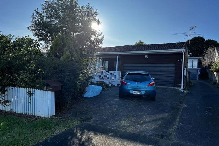 Photo of property in 1/21 Raines Avenue, Forrest Hill, Auckland, 0620