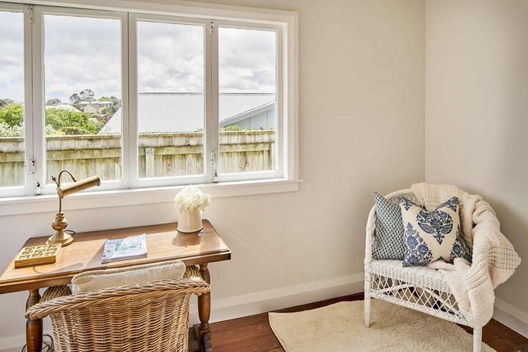 Photo of property in 57 Ranui Terrace, Tawa, Wellington, 5028