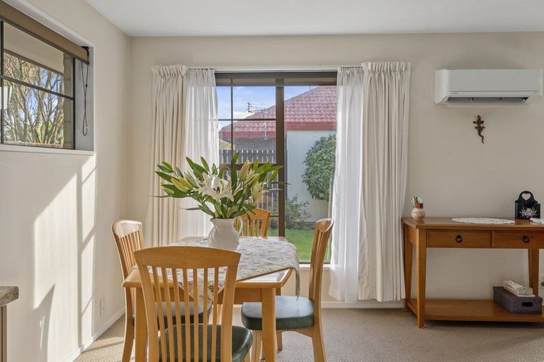 Photo of property in 6/160 Simeon Street, Spreydon, Christchurch, 8024