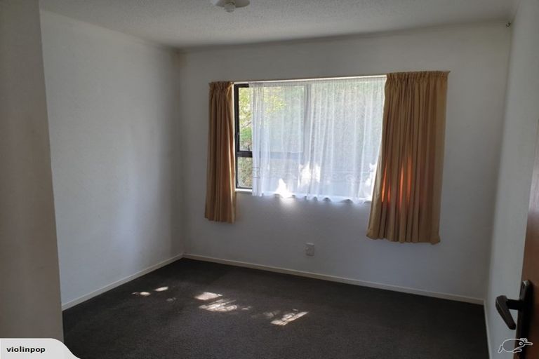 Photo of property in 3 Tawa Street, Tawa, Wellington, 5028