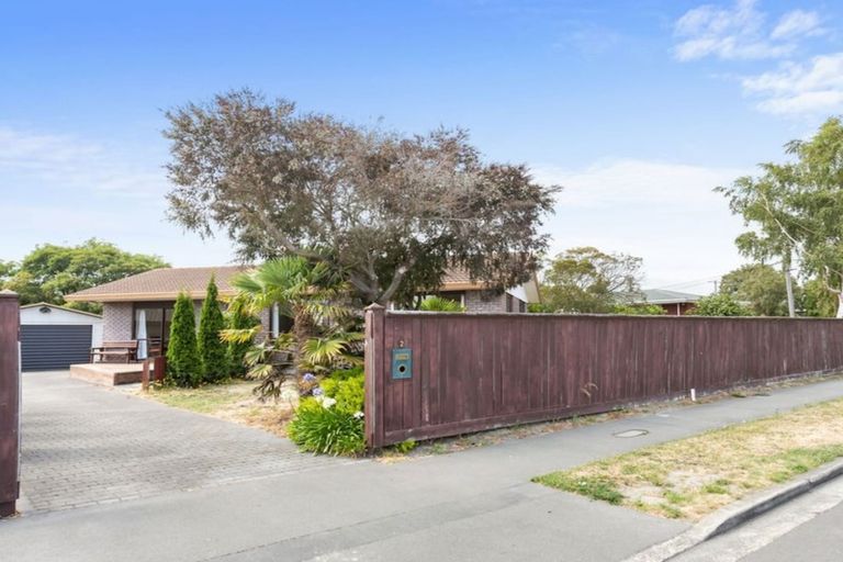 Photo of property in 2 Giles Place, Shirley, Christchurch, 8061