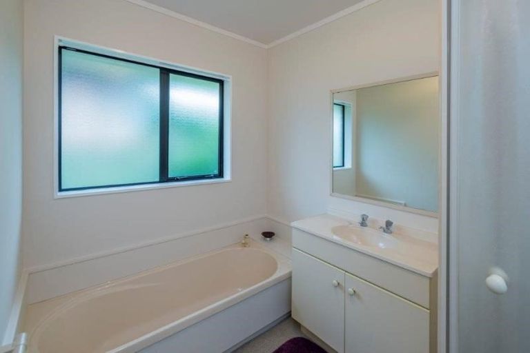 Photo of property in 54a Arawhata Road, Paraparaumu, 5032