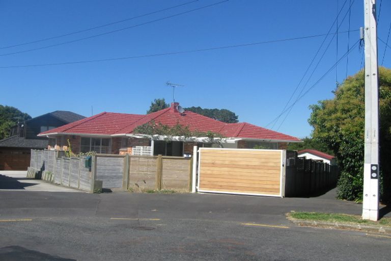 Photo of property in 18 Abingdon Place, Glendowie, Auckland, 1071