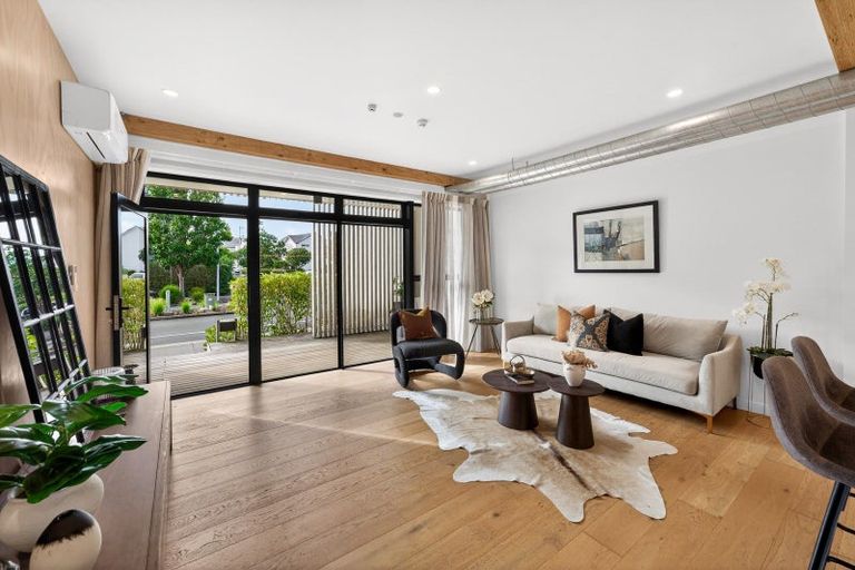 Photo of property in 4/169 Hobsonville Point Road, Hobsonville, Auckland, 0616