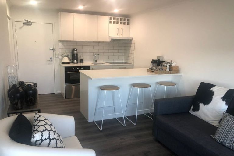 Photo of property in The Rennaissance, 5j/18 Ronwood Avenue, Manukau, Auckland, 2104