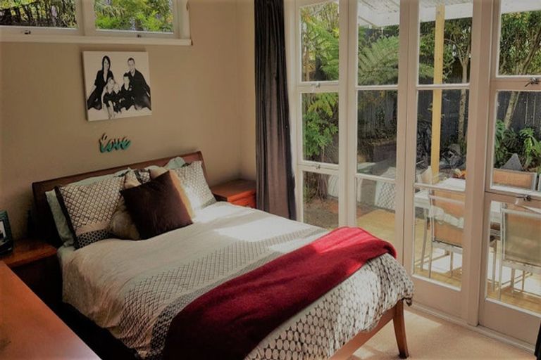 Photo of property in 44a Woodglen Road, Glen Eden, Auckland, 0602