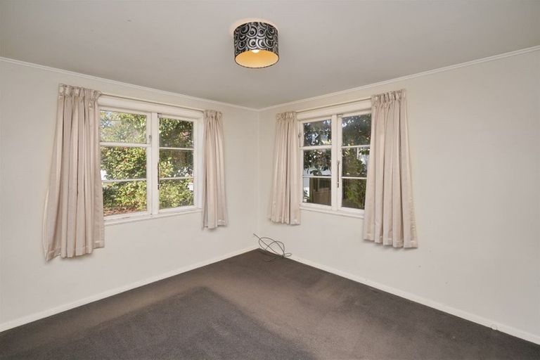 Photo of property in 71 Garreg Road, Bryndwr, Christchurch, 8052