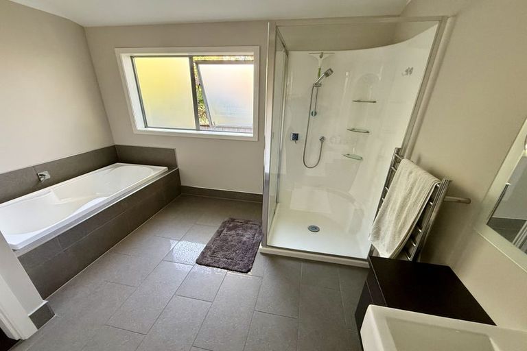 Photo of property in 46 Simpson Crescent, Raumati Beach, Paraparaumu, 5032