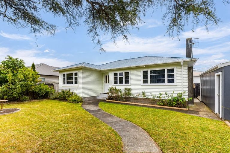 Photo of property in 9 Best Street, Wainuiomata, Lower Hutt, 5014