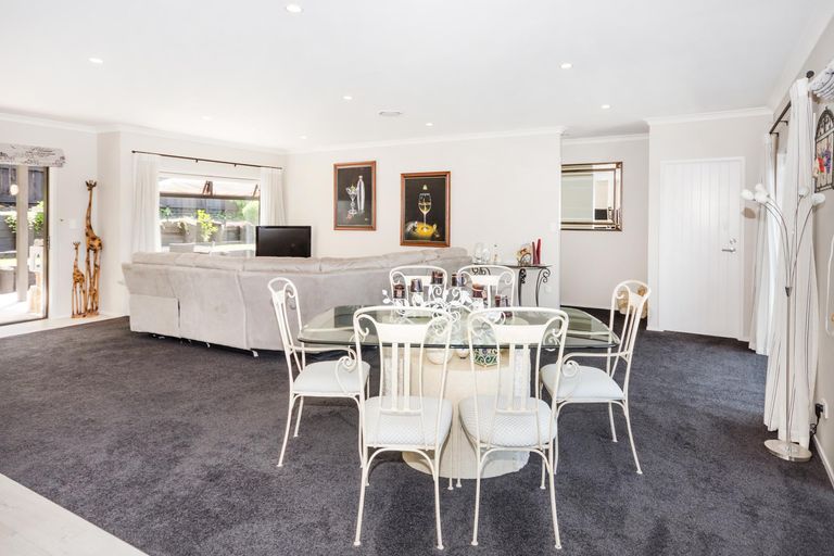 Photo of property in 38a Max Short Drive, Pukekohe, 2120