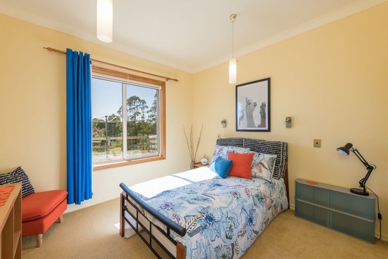 Photo of property in 76 Stagecoach Road, Upper Moutere, 7173