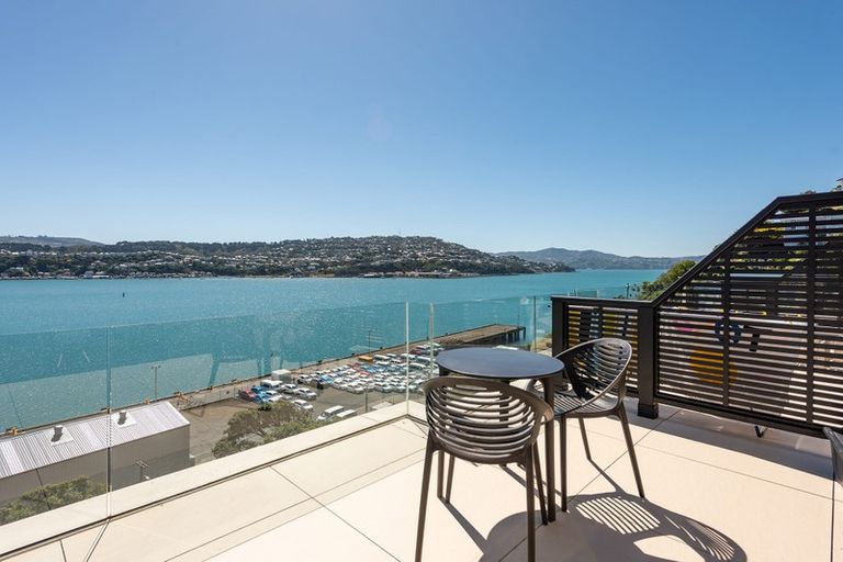 Photo of property in Shelley Bay Terraces, 13/61 Maupuia Road, Maupuia, Wellington, 6022